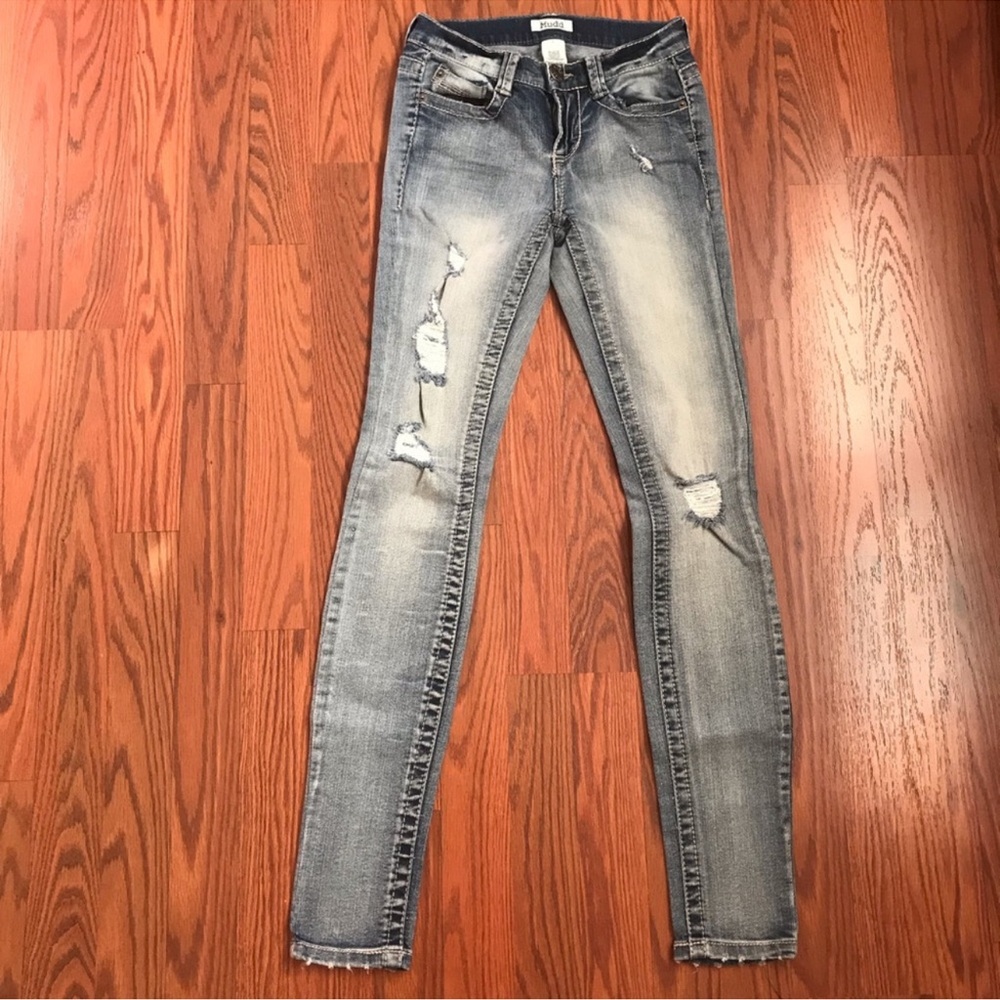 Mudd Ripped Skinny Jeans - Picture 10 of 13